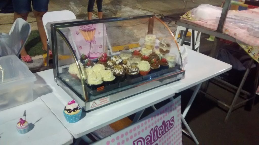 Os cupcakes da Thati são feitos no dia para garantir a qualidade e o sabor. (Créditos: Paula Monezzi)