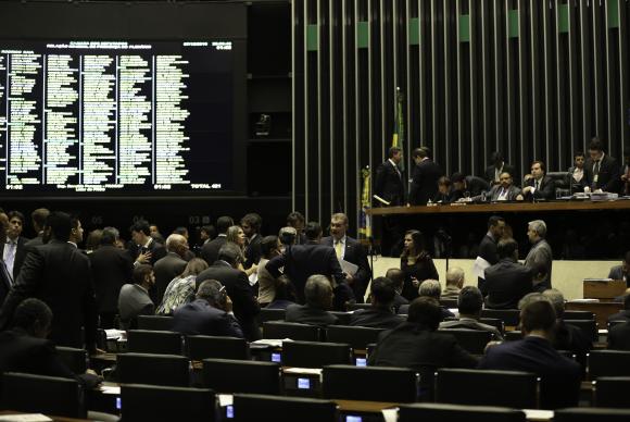 Deputados durante a votação da reforma do Ensino Médio na Câmara.