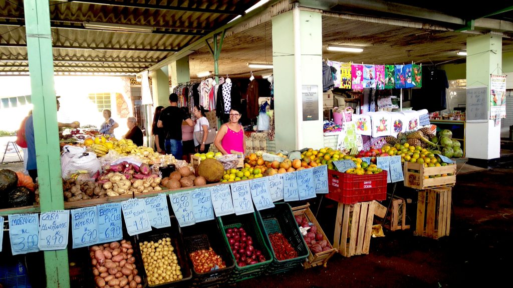 Feira expõe alimentos da agricultura familiar